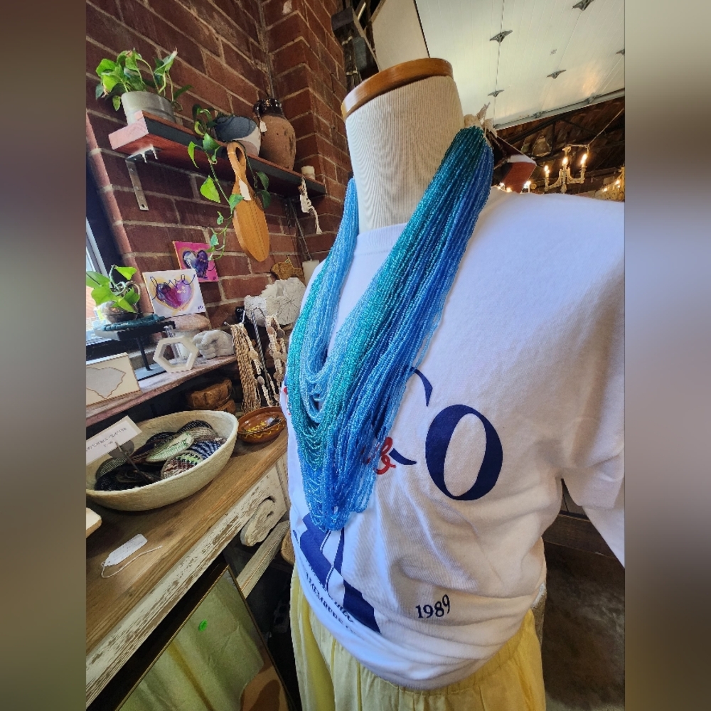 💙Blue and Teal Multistrand Statement Necklace - Very Grand✨️